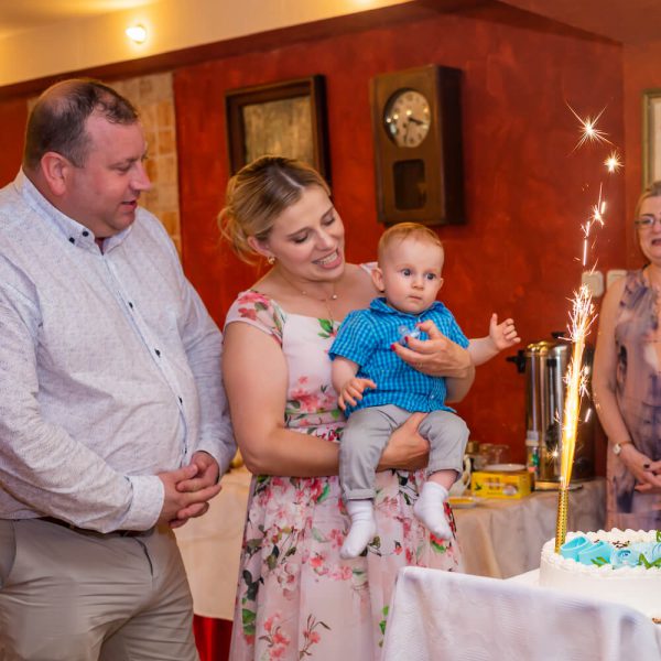Reportaż z chrztu świętego Łódź przyjęcie tort na chrzest 31